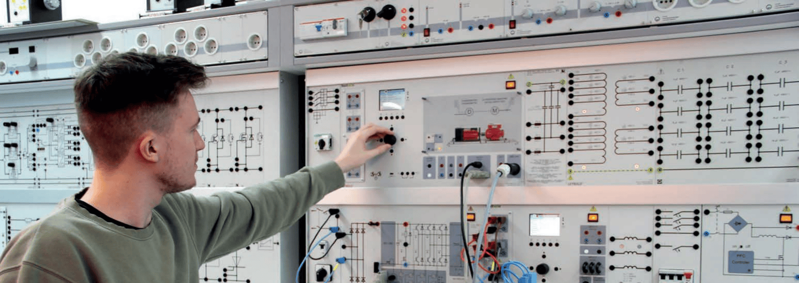 FinCorp Banner Image